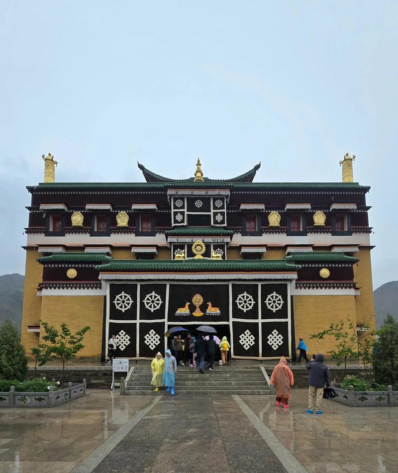 拉卜楞寺（甘肃）